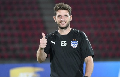 ބޮޑު މެޗުގެ ކުރިން ބެންގަލޫރަށް ހިތްހަމަޖެހުމެއް