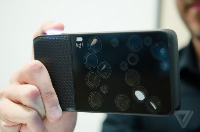 "ލައިޓް"އިން 16 ލެންސް ހިމެނޭ ކެމެރާއެއް އުފައްދައިފި