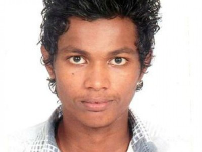 މަހުފޫޒަށް ހަމަލާދިން ކަމުގެ ތުހުމަތުގައި ހޯދަމުންދާ މީހަކު ފެނުނު ކަމަށް ބުނާ ވާހަކަ ދޮގުކޮށްފި