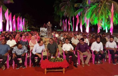 އިދިކޮޅުގެ ދައުރަކީ މަގުމަތީގައި ޒުމްބާ ކްލާސް ބޭއްވުމެއް ނޫން: ހެލްތު މިނިސްޓަރު