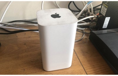 އެޕަލް އިން އެއާޕޯޓް މަރުކާގެ ރައުޓާތައް ހުއްޓާލަނީ