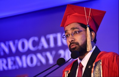 ކިޔެވި އެއްޗެއްގެ ބޭނުން އަމަލީ ގޮތުން ފުލުހުން ދައްކަން ޖެހޭނެ: އަޒްލީން