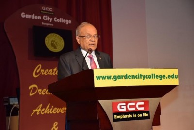 ރައީސް މައުމޫން ސިމްޕްރެސް ފައްޓަވައި ދެއްވައިފި