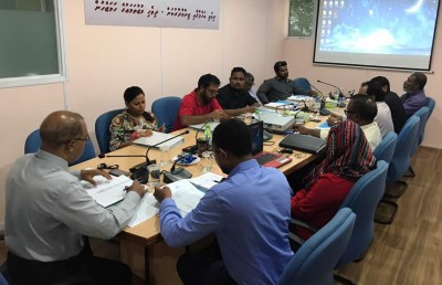 ނޫސްވެރިން ތިބީ ބިރުވެރިކަމެއްގައި، މިނިވަންކަމެއް ނެތް: މީޑިއާތައް