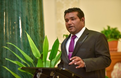 ފާޑުކިޔުން މަދު ކުރަން އިލްމީ ގޮތުން މޮޅު ހުކުމްތައް ނެރެންޖެހޭ: ފައިސަލް