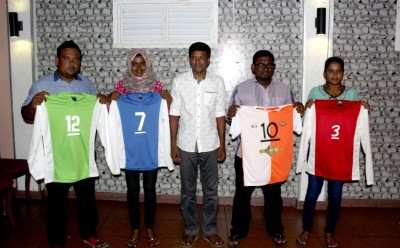 ގައުމީ މުބާރާތަށް އަތޮޅުތެރެއިން އައި ޓީމްތަކަށް ވީއޭއެމް އިން ޖޯޒީ ހަވާލުކޮށްފި