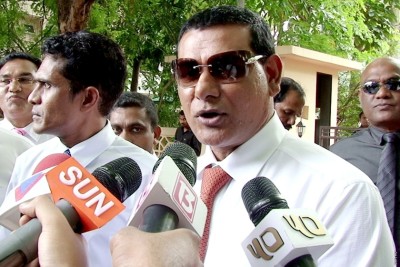 ދިވެހި ރައްޔިތަކު ގައުމަށް ޣައްދާރުވާނަމަ އެކަމަށް މަޖިލީހުން ޖާގައެއް ނުދޭނަން: ސިޔާމް