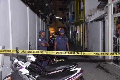 ހެންވޭރު ގެއެއް ބަލައި ފާސްކޮށް ބައެއް ތަކެތި ގެންގޮސްފި