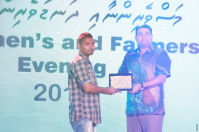 ޒުވާން ދަނޑުވެރިޔާ އާއި ޒުވާން މަސްވެރިޔާ ހޮވައިފިި