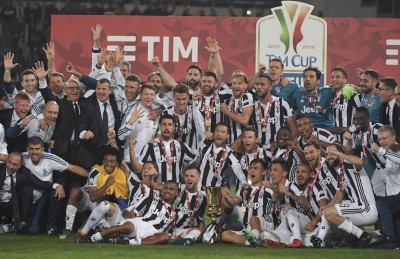 ޔުވެންޓަސް އިން އިޓާލިއަން ކަޕް ކާމިޔާބުކޮށްފި