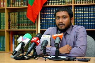 އަދާލަތު ޕާޓީގެ ރައީސް އިމްރާން އަބްދުﷲ މިނިވަންކުރުމަށް އެ ޕާޓީން ގޮވާލައިފި