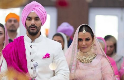 ނޭހާ ދޫޕިއާ އާއި އަންގަދް ބޭދީ ކައިވެނިކޮށްފި