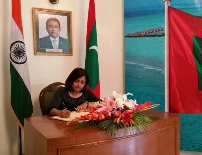އިންޑިއާ އަށް ކުރެއްވި ދަތުރުފުޅަށް ފަހު ދުންޔާ ރާއްޖެ ވަޑައިގެންފި