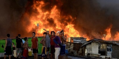 ފިލިޕީންސްގައި ހިނގި އަލިފާނުގެ ހާދިސާއެއްގައި އެތައް ހާސް ބައެއްގެ ގެދޮރު އަނދައި ހުލިވެއްޖެ