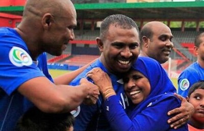 ހޮޓާ ހިންގުމުގައި ވަހީދުގެ "ކުއީން" އަކީ އަންހެނުން!