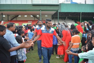 ގައުމީ ފުޓްބޯޅަ ޓީމާ އެކު ކުޑަކުދިންގެ ހަވީރެއް ބާއްވައިފި
