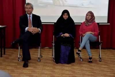 އަންހެނުން ބާރުވެރި ކުރުމާ ބެހޭގޮތުން ވޮބް އިން ސެޝަން އެއް ބާއްވައިފި