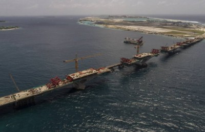 ފުރަތަމަ މައި ތަނބާ ހަމަޔަށް ބްރިޖުގެ ސުޕަސްޓްރަކްޗާ ގުޅުވާލައިފި