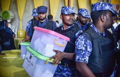 ނަޝީދުގެ ސަޕޯޓަރުންނަށް ނަފުރަތާއި ރުޅިވެރިކަމުގެ ދުވަހެއް