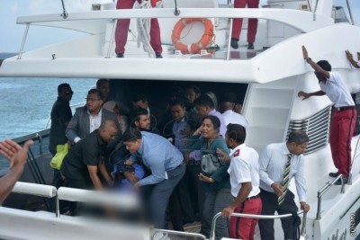 ސިޔާސީ ގޮތުން ގައުމު ހަލަބޮލިކޮށްލި އަހަރެއް!