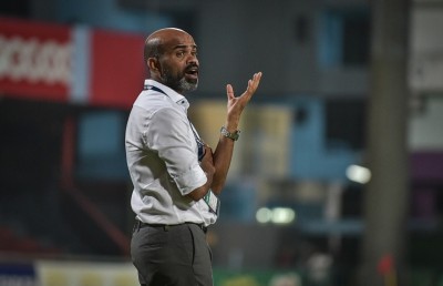 ރެފްރީންގެ ކަމެއް ބަލާނެ، ރަނގަޅުކުރާނެ ބަޔަކު ނެތް: ނިޒާމްބެ