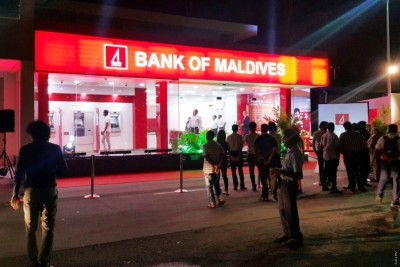 ޑިސެމްބަރު މަހު އާންމުން ޑޮލަރު ގަތް އަދަދު 16 މިލިއަނަށްވުރެ މައްޗަށް!