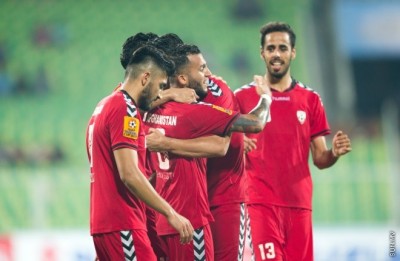 #Live: SAFFSuzukiCup: Semifinal: 5-0 in SriLanka athun molhuve, Afghan anekkaaves Final gai India aa dhekolhah