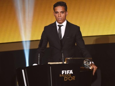 އެންމެ މޮޅު ގޯލްގެ އެވޯޑް  މެސީއާ ވާދަކޮށް ލީރާ އަށް