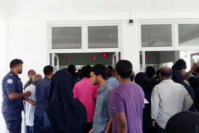 ހޮސްޕިޓަލު މައްސަލާގައި ކުޅުދުއްފުށީގައި މިރޭ ވެސް މުޒާހަރާ ކޮށްފި