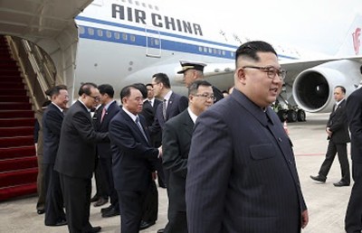 ތާރީޚީ ސަމިޓަށް ކިމް ސިންގަޕޫރަށް ވަަޑައިގެންފި