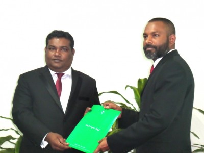 އަބްދުﷲ ދީދީއަށް ހައިކޯޓުގެ އިސް ފަނޑިޔާރު ކަމުގެ ފަތްކޮޅު ހަވާލުކޮށްފި