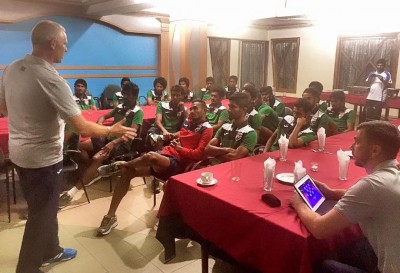 ބަންގާޅުގައި ތިބުމުގެ އިންތިޒާމު ވަރަށް ދަށް، ކުޅުންތެރިން ތިބީ ޒުވާން ޓީމުގެ ފެންވަރު ދައްކަން ތައްޔާރަށް