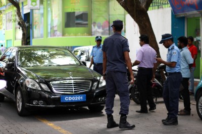 އިންޑިއާ ސަފީރުގެ ކާރުކޮޅު އެކްސިޑެންޓްވެ، އަންހެނަކަށް އަނިޔާވެއްޖެ