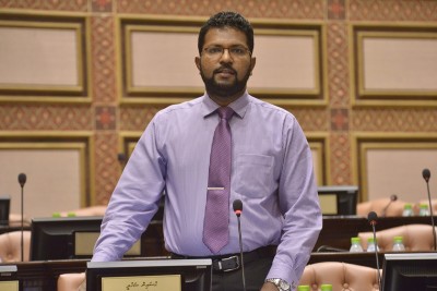 ހަނިމާދޫ ދާއިރާގެ މެންބަރު ހުސެން ޝަހުދީ ޕީޕީއެމްއަށް ސޮއިކުރައްވައިފި