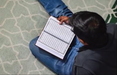 ތިމަންރަސްކަލާނގެ، އެ ޤުރްއާން ރައްކާތެރި ކުރައްވާހުށީމެވެ.