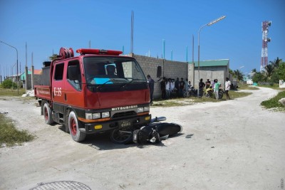 ތިނަދޫގައި ސައިކަލެއް ފަޔާލޮރީއެއްގެ ދަށުވެ އެކްސިޑެންޓެއް ހިނގައިފި
