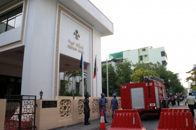 މަޖިލިސްކުރާ ގެއިން ދުންއަރަން މެދުވެރިވީ ކަރަންޓް ސޯޓެއްގެ ސަބަބުން ކަމަށް ބެލެވޭ: އެމްއެންޑީއެފް
