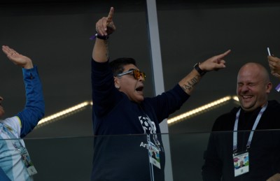 އައިސްލެންޑާ އެއްވަރުވުމަކީ ލަދުވެތިކަމެއް: މަރަޑޯނާ