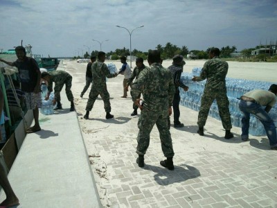 އެމްޓީސީސީން ތިނަދޫއަށް 1500 ފެންކޭސް ހަދިޔާކޮށްފި