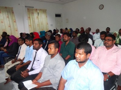 ކުނި މެނޭޖު ކުރުމާ ގުޅޭ ގޮތުން މައުލޫމާތު ދިނުމުގެ މަހާސިންތާއެއް ނިލަންދޫގައި ފަށައިފި