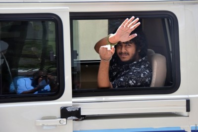 ޝަރީއަތް ނިމެންދެން ޝުންބާގޮންގް ބަންދުގައި ބަހައްޓަން އަަމުރުކޮށްފި