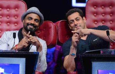 "ރޭސް 4" ރެމޯ ޑި ސޫޒާ ޑައިރެކްޓެެއް ނުކުރާނެ