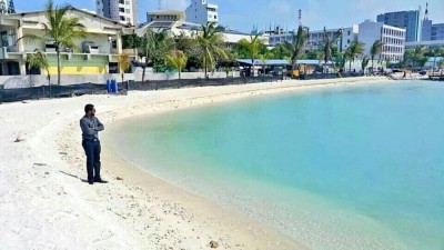 އާ ބީޗުގެ ފެންގަނޑުގެ ރައްކާތެރިކަން ބެލުމަށް އަހަރެއް ވަންދެން ތަހުލީލު ކުރާނެ: މުއިއްޒު