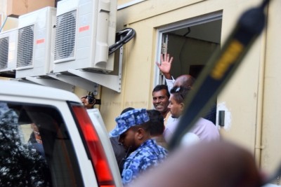 ޓެރަރިޒަމްގެ ދައުވާ ކުރުމުގައި ރައީސްގެ ދައުރެއް އޮތް ކަމަށް ނަޝީދު ތުހުމަތު ކުރައްވައިފި