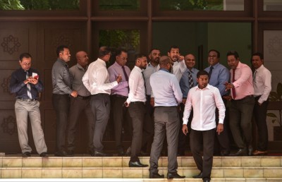 މަޖިލިސް މެމްބަރު ކަމަށް ކުރިމަތިލުމުގެ ފީ ވެސް ބޮޑުކުރަން ގާނޫނަށް އިސްލާހު ހުށަހަޅައިފި