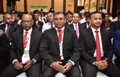 އިބޫއާ އެކު ޖޭޕީން ރަނިންމޭޓަކަށް ނަގާނީ ކާކު؟