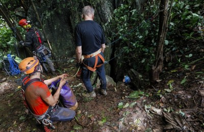 ހޮހަޅަ އަށް ގެއްލުނު ކުދިން ހޯދަން ހާހަކަށް ވުރެ ގިނަ ޑައިވަރުން