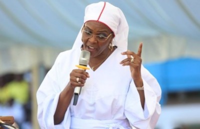 ޒިމްބާބުވޭގެ ރައީސް އަށް ދިން ހަމަލާގެ ފަހަތުގައި މުގާބޭގެ އަނބިކަނބަލުންގެ ފެކްޝަން