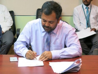 ރަސްމީ ދަތުރުފުޅެއްގައި ޓޫރިޒަމް މިނިސްޓަރު އިންޑިއާ އަށް ވަޑައިގެންފި