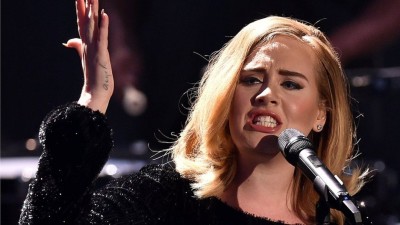 ބްރިޓްޝް އެވޯޑްސް އިން އެޑޭލްއަށް ބޮޑު ކާމިޔާބީއެއް!